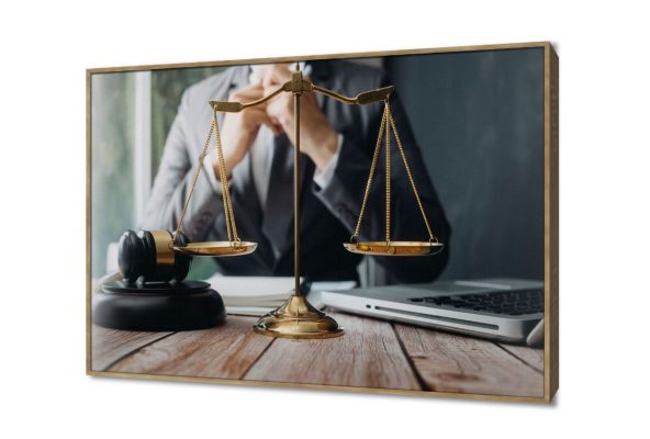 لوحات حائط مودرن لرمز العدالة والقانون للمكاتب SA105486 اعمال و شركات, قانون - قضاء - محاماه, كل التابلوهات المودرن اسود, بنى - بيج, رمادى, فضى – ذهبى ديجيتال آرت, صور فوتوغرافية, مودرن مكاتب – شركات - اعمال بالعرض, ببرواز, برواز خشبى, مستطيل